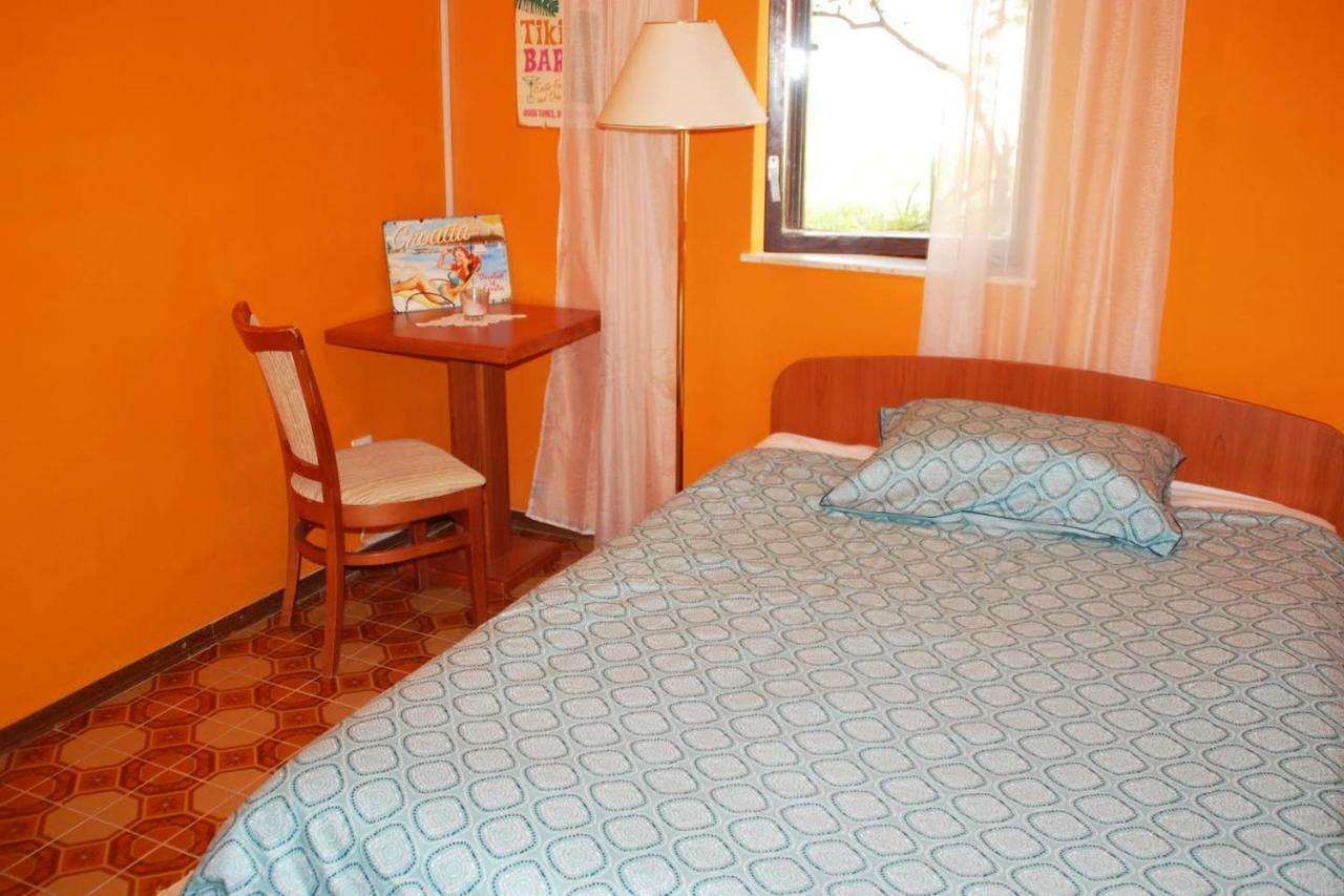 Studio Apartman Ziganto Ичичи Экстерьер фото